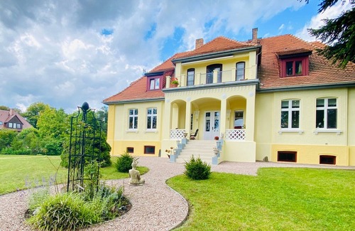 Feldberger Seenlandschaft Apartamento | Ferienwohnung Frohsinn - Ferienwohnung Villa am Haussee