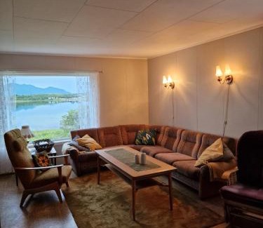 Vestvagøy Casa | Feriehus ved sjøen, Lofoten