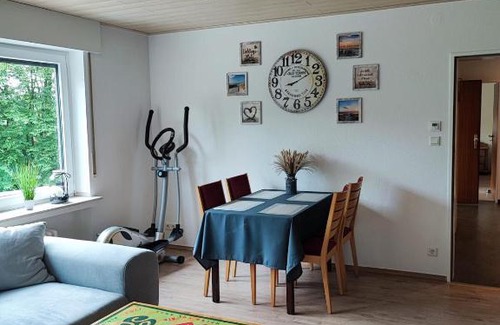 Bueren Apartamento | Ferien - und Monteurwohnung am Freibad