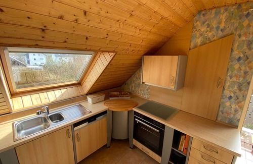 Kottenheim Apartamento | Feriendomizil Marika - 5-bed vacation apartment shower/WC, 2 bedrooms