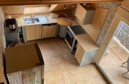 Kottenheim Apartamento | Feriendomizil Marika - 5-bed vacation apartment shower/WC, 2 bedrooms