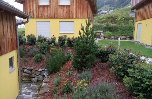 Engadin Scoul Casa | Feriendorf Uorsin