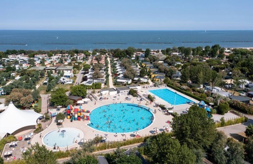 Lido di Pomposa Casa | Feriendorf Vigna sul Mar Lodge Comfort PET für 5 Personen