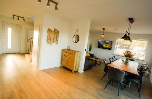 Jesendorf Casa | Ferienhaus am Tramser See