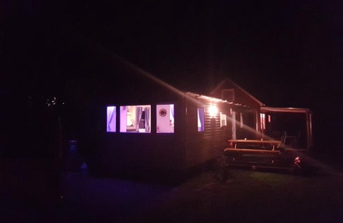 Urnshausen Otro | Ferienhaus direkt am See Mobilheim am Schönsee