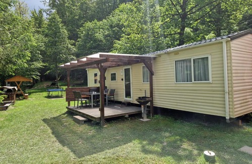 Urnshausen Otro | Ferienhaus direkt am See Mobilheim am Schönsee