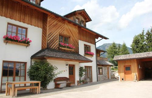 Haus im Ennstal Apartamento | Ferienhaus Ennsling