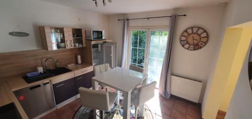 Fichtenwalde Casa | Ferienhaus Fichtenwalde, 160m², 3 SZ, 2 Bäder, bis 6 Personen, Garten, VDSL