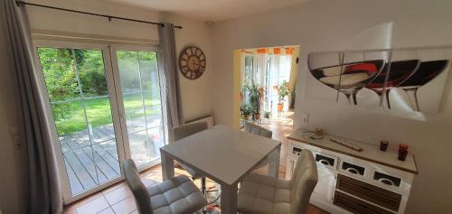Fichtenwalde Casa | Ferienhaus Fichtenwalde, 160m², 3 SZ, 2 Bäder, bis 6 Personen, Garten, VDSL