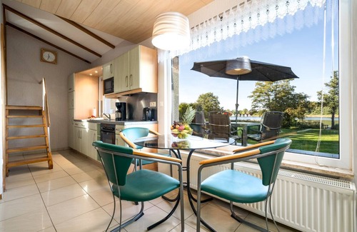 Muritz Casa | Ferienhaus Haus am See mit Wasserblick, Wasserzugang und Eigenem Bootssteg