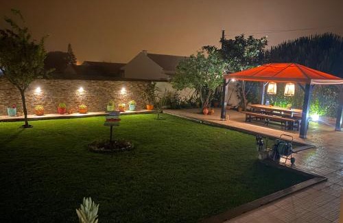 Magoito Casa | Ferienhaus In São João Das Lampas Mit Kamin