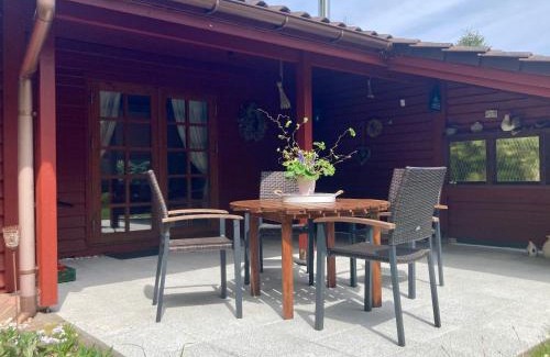 Suderbusch Casa | Ferienhaus KLEINES MEISENHAUS by fewo-plan WING100 im Naturpark Wingst, Nähe Cuxhaven