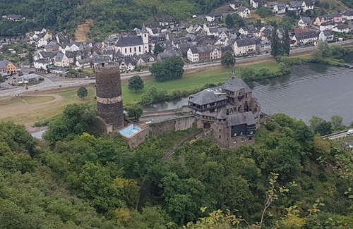 Kurrenberg Apartamento | Ferienhaus Leopold mit Burgblick an der Mosel