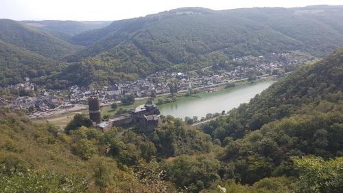 Kurrenberg Apartamento | Ferienhaus Leopold mit Burgblick an der Mosel