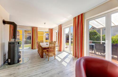 Koserow Casa | Ferienhaus Meinholdstraße mit eigener Sauna, Kamin, 4 Schlafzimmern ca 500m vom Ostseestrand