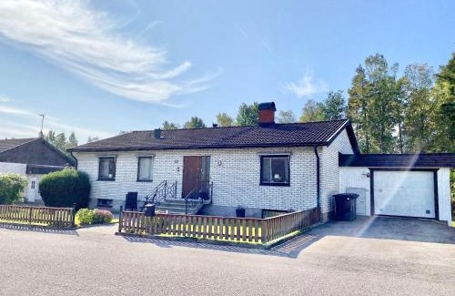 Skruv Casa | Ferienhaus mit Sauna nah zum Bade- und Angelsee