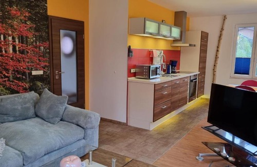 Reinhardsbrunn Casa | Ferienhaus Rehblick - direkt in der Natur, mit Lesezimmer und zwei Terrassen