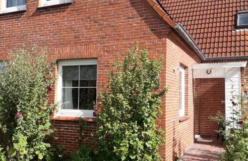 Suurhusen Apartamento | Ferienhaus Ronny