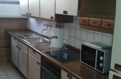 Niederemmel Apartamento | Ferienhaus Schenden