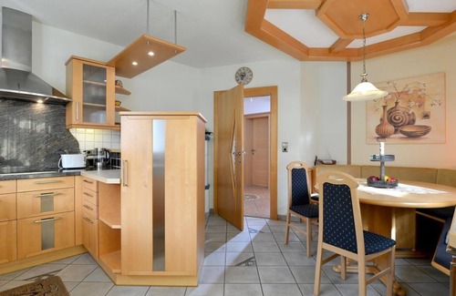 Soell Apartamento | Ferienhaus Siglinde - Holiday home, shower and bath, WC, 5 bedrooms, sauna