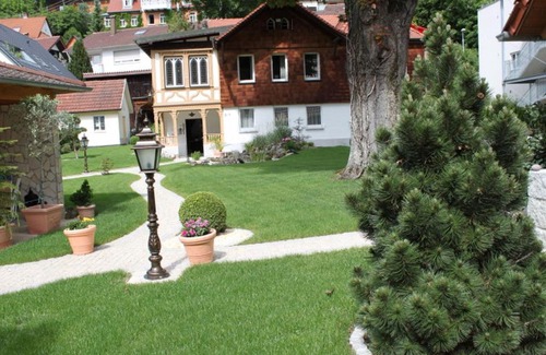 Bad Urach Apartamento | Ferienhaus Villa Marina