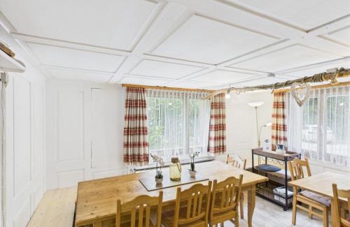 Buers Casa | Ferienhaus zum Klettersteig - Kletterwand, Abstellraum für Ski oder Bikes, Sauna, Kellerbar,