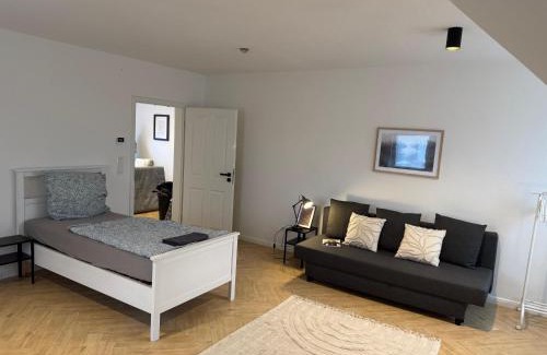 Worms Casa | Ferienunterkunft Lutherbaum 4 Zimmer