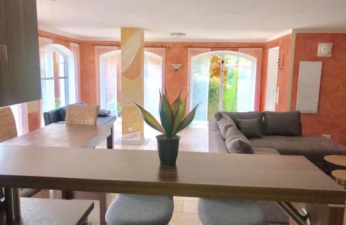 Wackersdorf Apartamento | Ferienvilla am Brückelsee