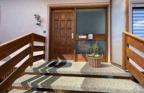 Oberelsbach Apartamento | Ferienwohnung mit Terrasse und 4 Schlafräumen