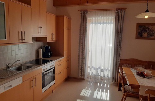 Feldbach Otro | Ferienwohnung Sonnengruß - Ferienhaus Zotter