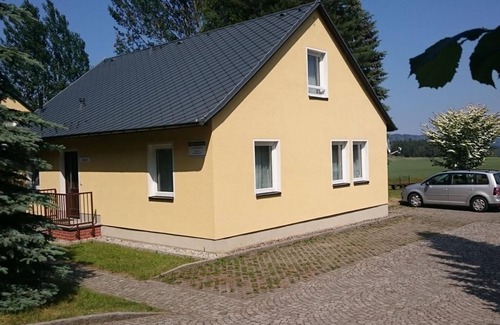 Reinhardtsdorf-Schoena Apartamento | Ferienwohnung "rübezahlstiege", 2 Schlafräume - Ferienhaus Kaiserkrone
