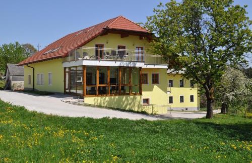 Hofkirchen im Muehlkreis Apartamento | Ferienwohnung Mayrhofer
