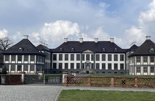 Oranienbaum Apartamento | Ferienwohnung im Zentrum von Oranienbaum