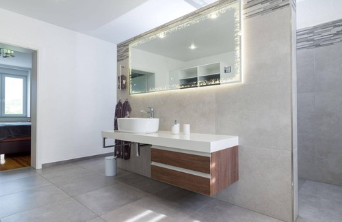 Rehlingen-Siersburg Apartamento | Ferienwohnung Direkt an der Nied - Appartement/fewo, Dusche, WC, 1 Schlafraum