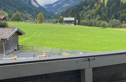 Aschau bei Kirchberg Apartamento | Ferienwohnung Risch 1.og - Ferienwohnungen Risch