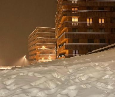 Flims Apartamento | Ferienwohnung 3,5 Zimmer direkt an Ski- und Bikepiste