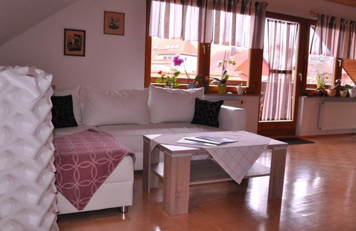 Neubulach Apartamento | Apartamento de 75m², 2 habitaciones, máx. 4 personas