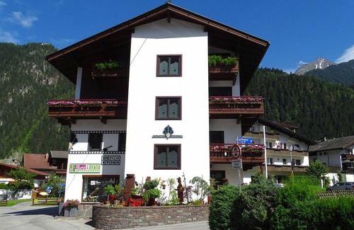 Mayrhofen Apartamento | Ferienwohnung Ahornspitz für 8 Personen - Appartementhaus Mayrhofen