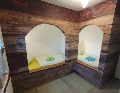 Burg-Dorf Apartamento | Ferienwohnung Alter Stall Burg
