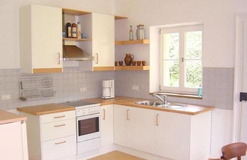 Bernried Apartamento | Ferienwohnung Altes Schulhaus in Leithen - Bernried