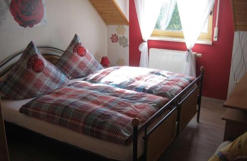 Buchlberg Apartamento | Ferienwohnung 'am Bienwald'