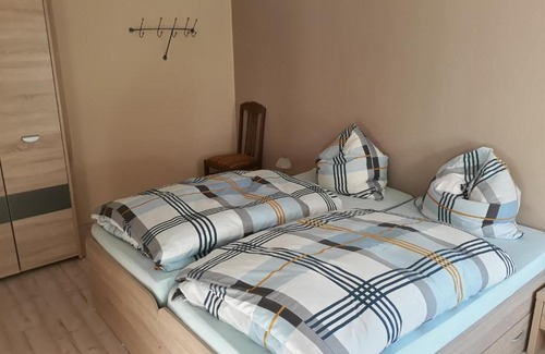 Bad Schmiedeberg Apartamento | Ferienwohnung "Am Weinberg"