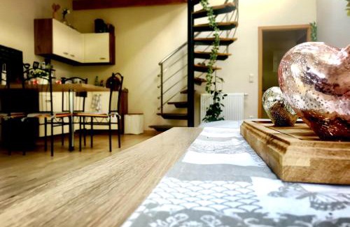 Acht Apartamento | Ferienwohnung am Nürburgring/Wintersport Arft