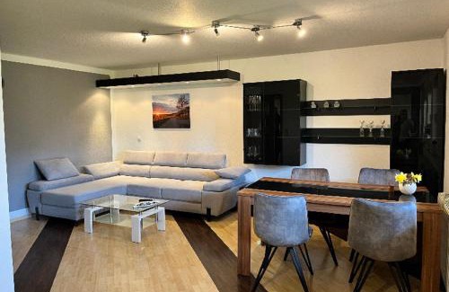 Dingolshausen Apartamento | Ferienwohnung am Rathaus