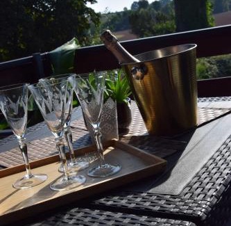 Schwalmstadt Apartamento | Ferienwohnung am Schwalmufer