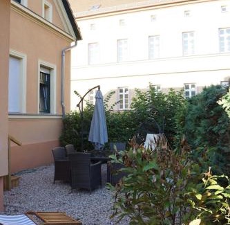 Barby Apartamento | "Ferienwohnung am Schloss" - Ferienwohnung mit Blick auf das Barbyer Schloss, 5 Gehminuten bis zur Elbe