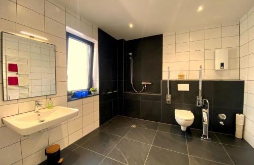 Kommerscheidt Apartamento | Ferienwohnung Am Weiher Wohnung 5 Für 2 Personen