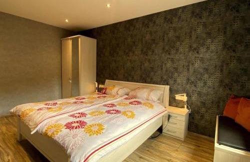 Kommerscheidt Apartamento | Ferienwohnung Am Weiher Wohnung 5 Für 2 Personen