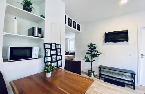 Kolonie Eichenweiler Apartamento | Ferienwohnung am Zoo 2 Zimmer Wlan Kamin