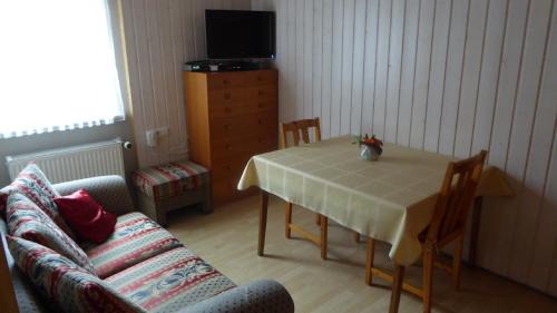Margetshoechheim Apartamento | Ferienwohnung Angelika Gries